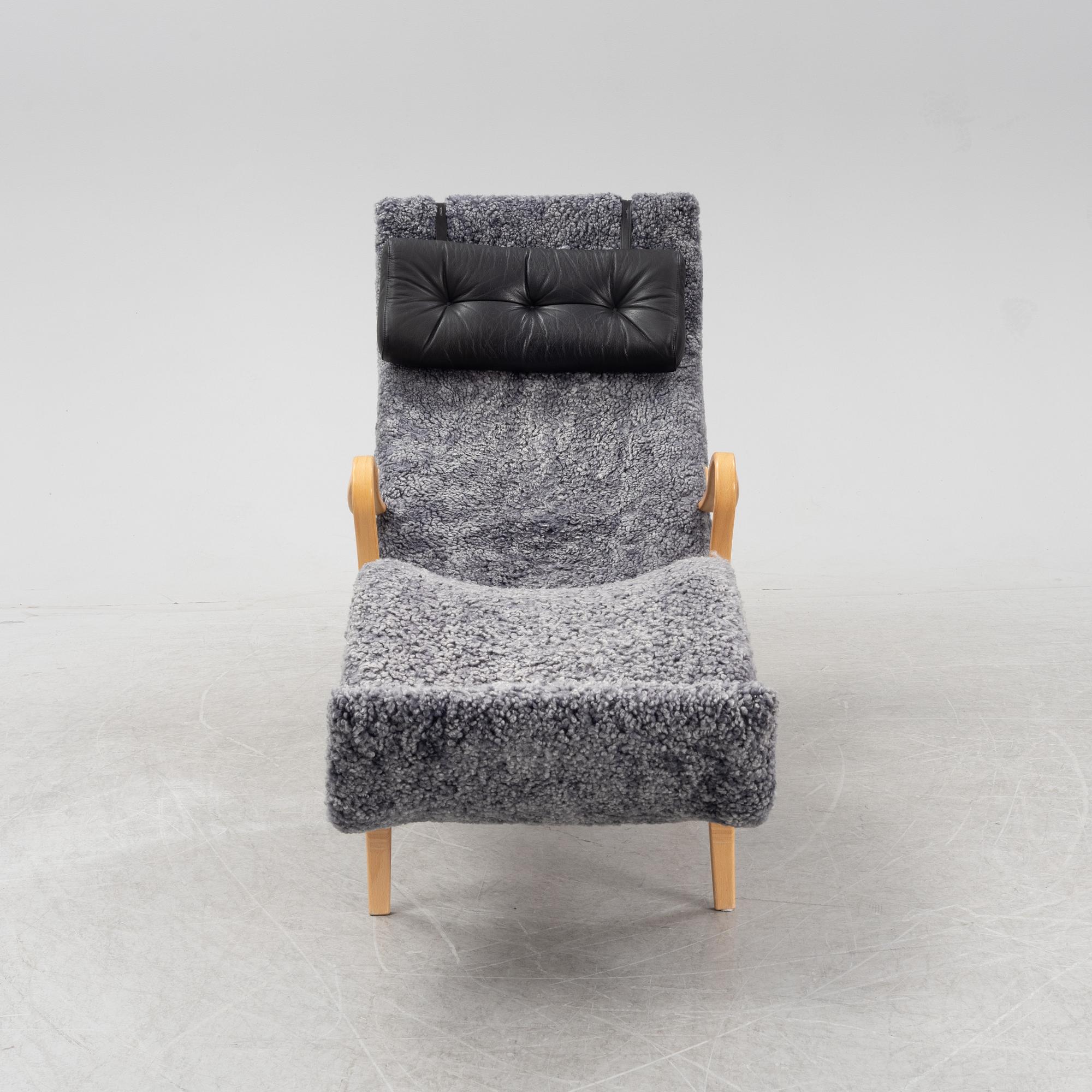 A 'Pernilla 3' lounge chair by Bruno Mathsson, dated 2003.