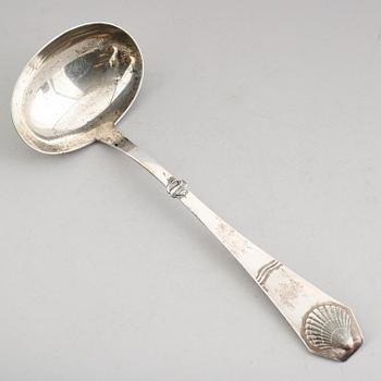 SOPPSLEV, silver, 1927, Danmark. Vikt ca 209 gram.