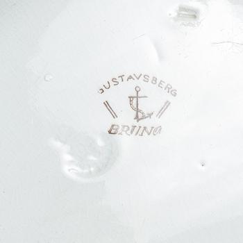 Wilhelm Kåge, 28 pieces of a ceamware 'Bruno' dinner service, Gustavsberg, Sweden, 1929-30.