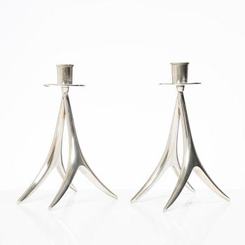 Anna-Greta Eker, ljusstakar, ett par, silver, Auran Kultaseppä Oy, Åbo, 1962.