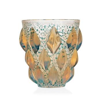 A René Lalique 'Rampillon' opalescent vase, France post 1928.