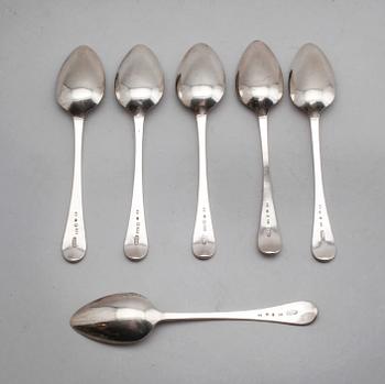 DESSERTSKEDAR, 6 st (3+3), silver, Johan Fredrik Björnstedt, 1817 samt Adolf Zethelius 1813. Vikt ca 230 gram.