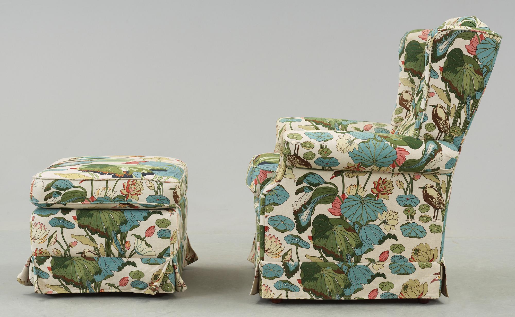 FÅTÖLJ med FOTPALL, 1900-talets andra hälft.