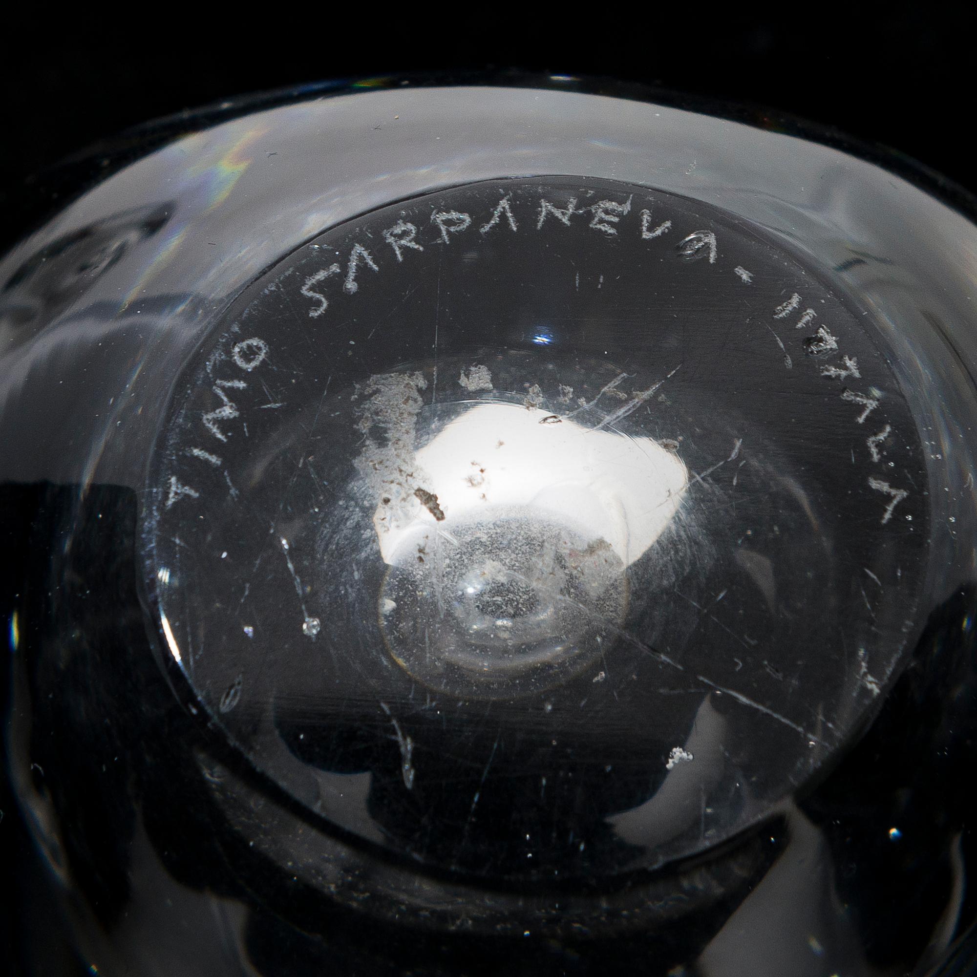TIMO SARPANEVA, Two Glass Sculptures, "Sydän" (Heart), for Iittala, both signed.