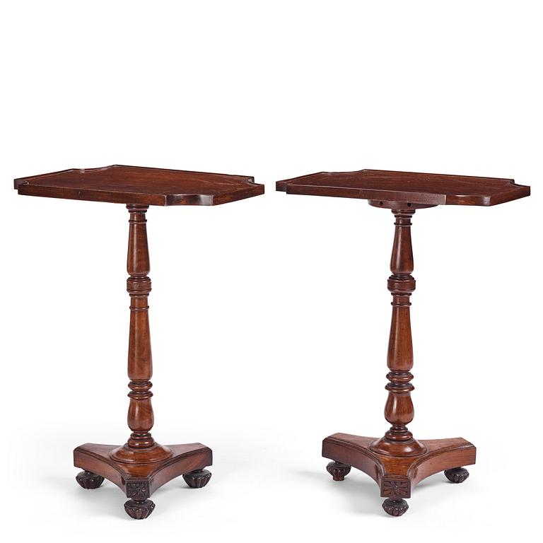 A near pair of Regency rosewood gueridon tables in the manner of Thomas Hope (1769-1831).