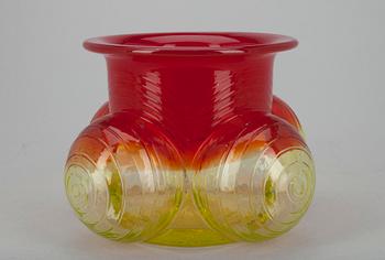 VAS, glas, "Pajazzo", signerad Nanny Still Riihimäen Lasi Oy. 1970-tal.