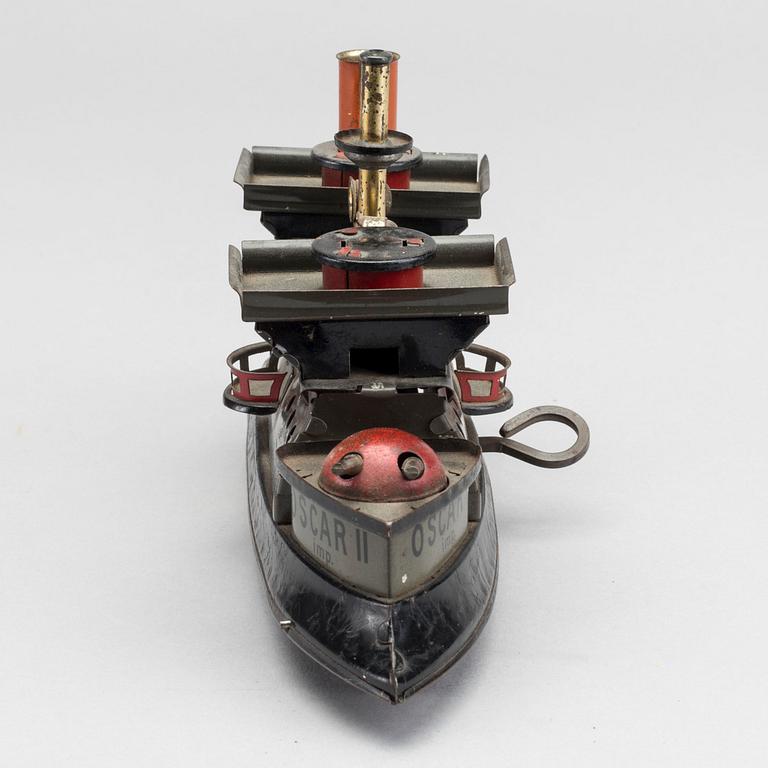 A TIN TOY BATTLE SHIP MAYBE HESS, Nürnberg, Germany, early 20th century.