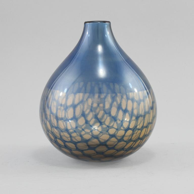 VAS, glas, "Brynja", Sven Palmqvist, Orrefors, 1900-talets andra hälft.