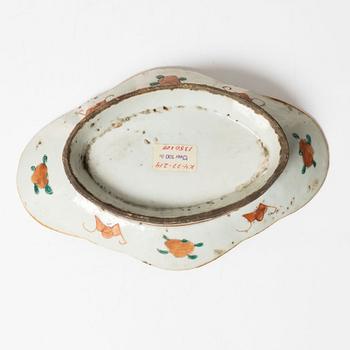 Three Chinese famille rose porcelain dishes, late Qing dynasty / around 1900.