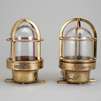 FARTYGSBELYSNING, 2 stycken, "Baker is", 1900-talets mitt.