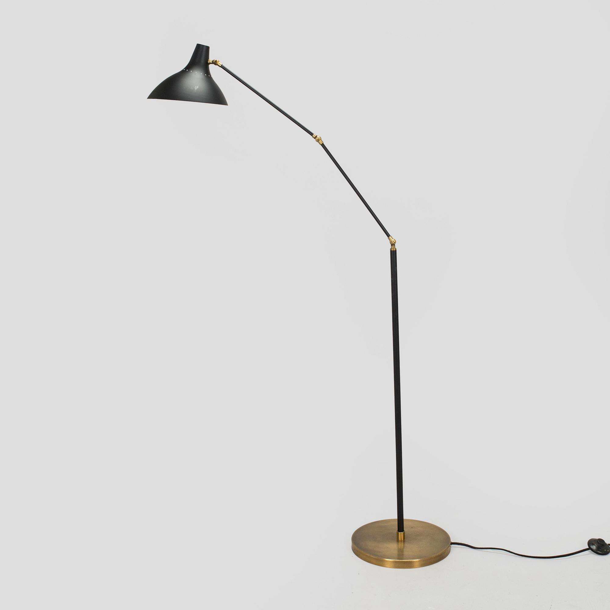 Aerin, lattiavalaisin "Charlton", 2000-luku.