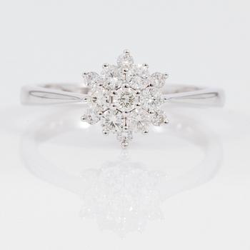 RING, briljantslipade diamanter total ca 0.40 ct.