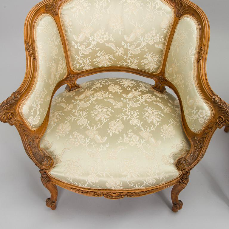 Soffa och fåtöljer, ett par, omkring 1900.