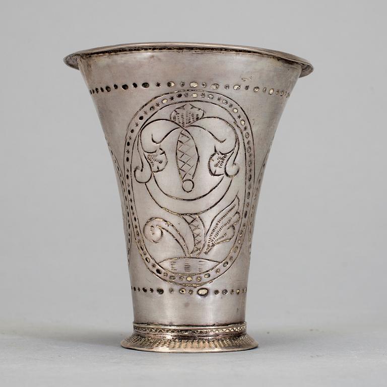 BÄGARE, silver, Petter Röding, Varberg, 1753. Vikt ca 62 gram.