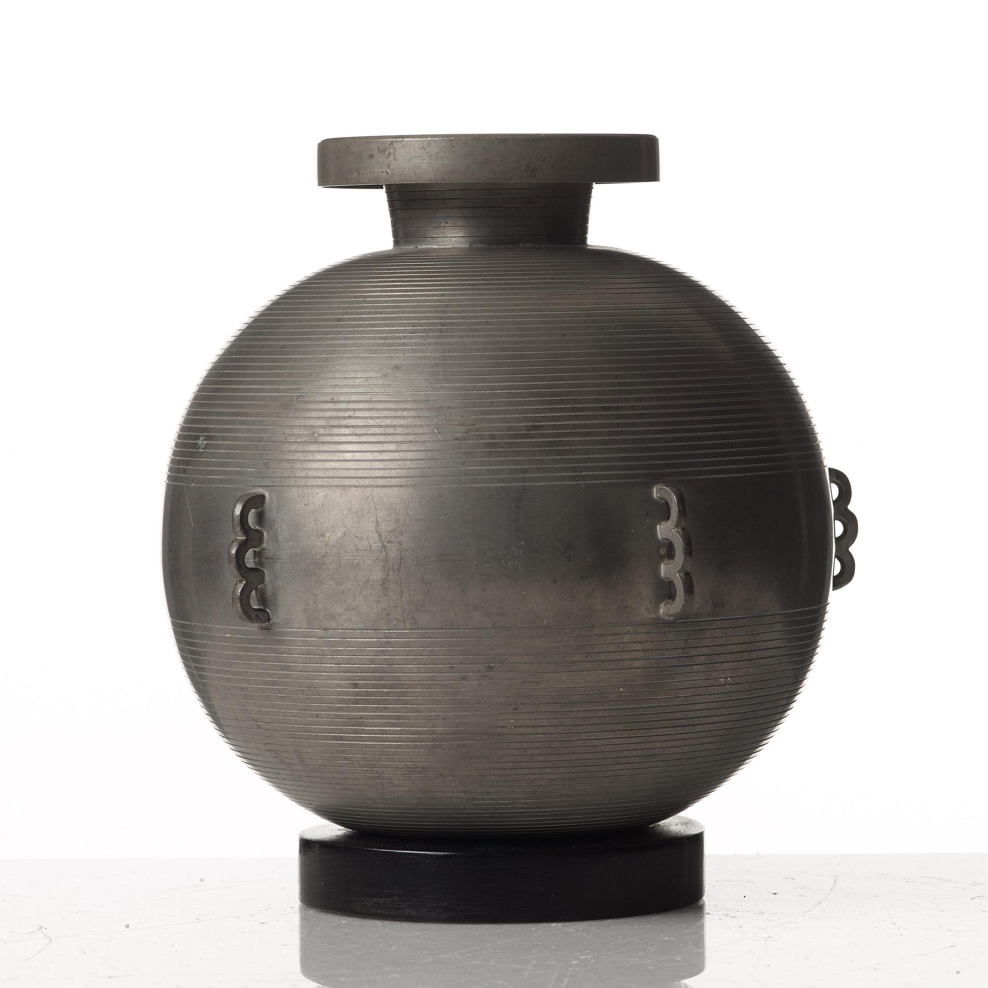 Sylvia Stave, a pewter vase, CG Hallberg, Stockholm 1930´s.