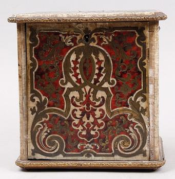 CIGARRSKRIN, Boullestil, troligen Frankrike, 1800-talets andra hälft.