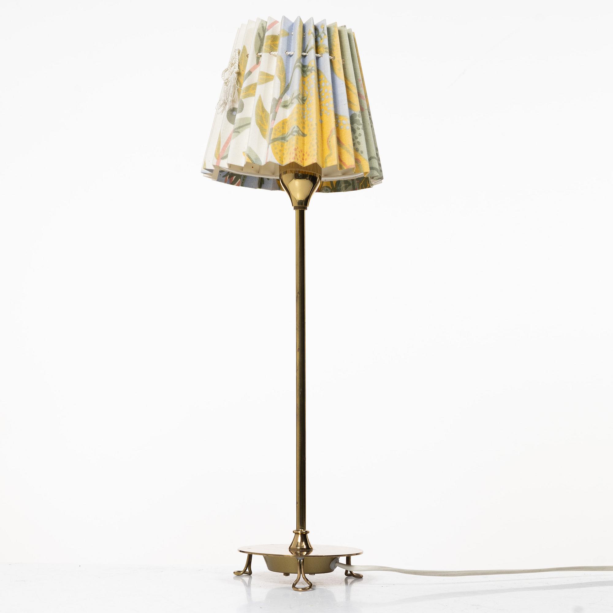 Josef Frank, A model 2552 table lamp, Firma Svenskt Tenn, Sweden.