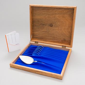 TAPIO WIRKKALA, A 'Marski' silver cake server with six coffee spoons in original box. Kultakeskus, Hämeenlinna 2002.