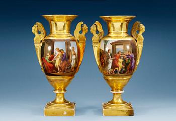 1255. A pair of Empire vases, first half of 19th Century. (2).