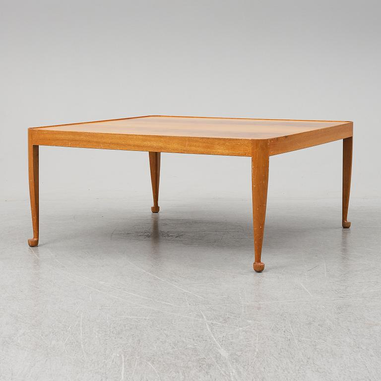 JOSEF FRANK, soffbord, "Diplomat", modell 2073, Firma Svenskt Tenn.