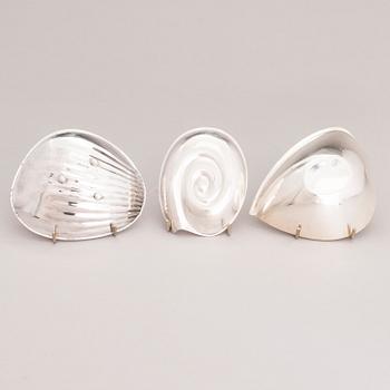 TAPIO WIRKKALA, Three silver bowls, Kultakeskus, Hämeenlinna and Hopeatehdas, Helsinki 1953-68.