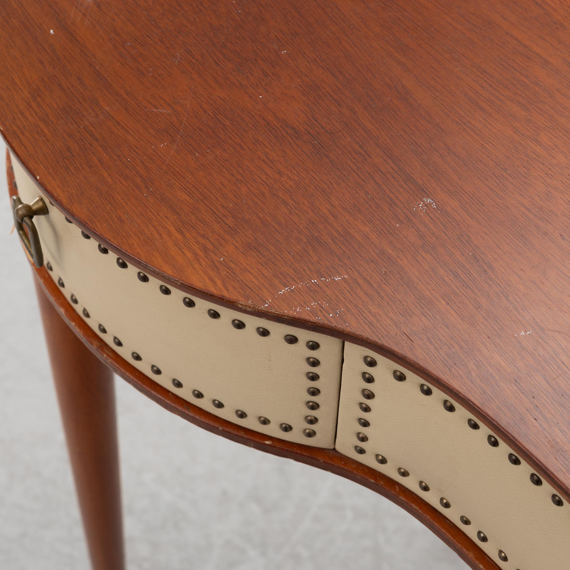 A dressing table,  Halvdan Petterssons, mid 20th century.
