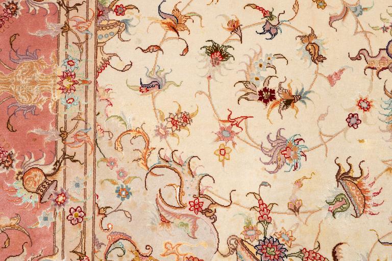 Rug, Tabriz, approx. 305 x 203 cm.