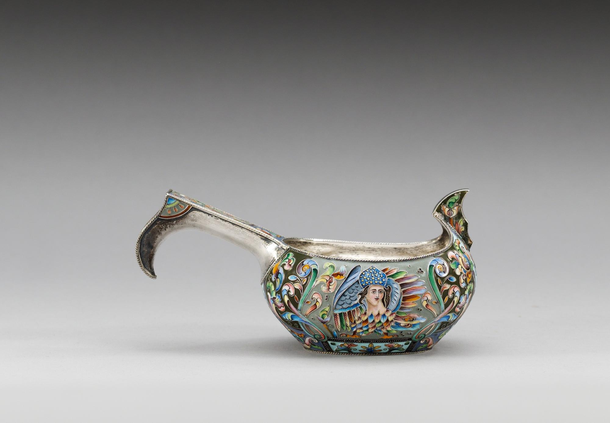 A RUSSIAN SILVER AND ENAMEL KOVSH, makers mark of the 6th Artel, Moscow 1908-1917.