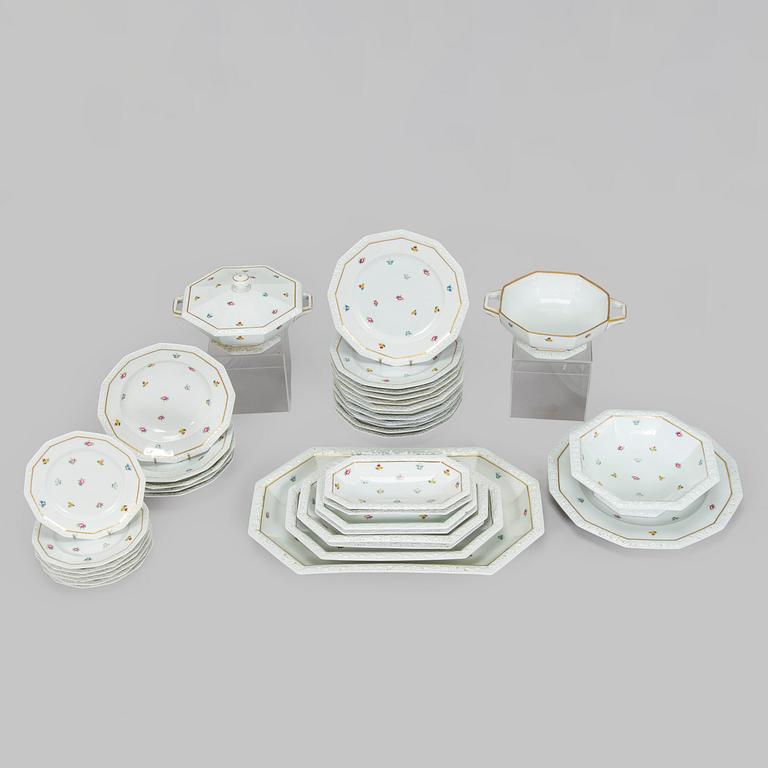 A 36-piece porcelain service 'MAria', Rosenthal Germany.