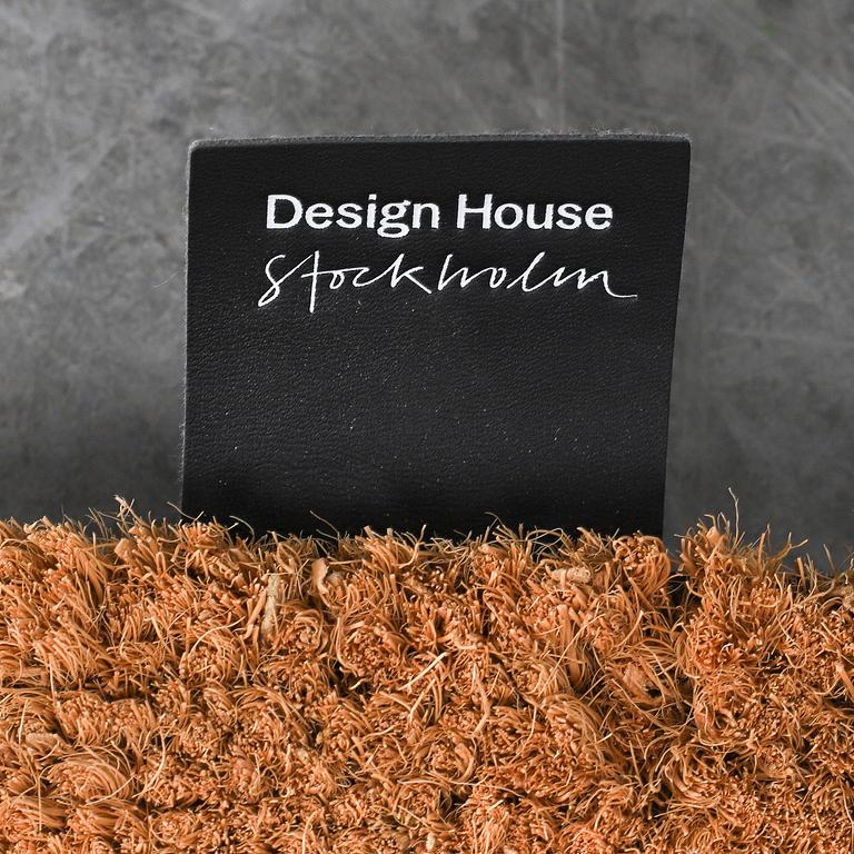 ALEXANDER LERVIK, "Atelier Floor Hanger", klädhängare, Design House Stockholm 2020.