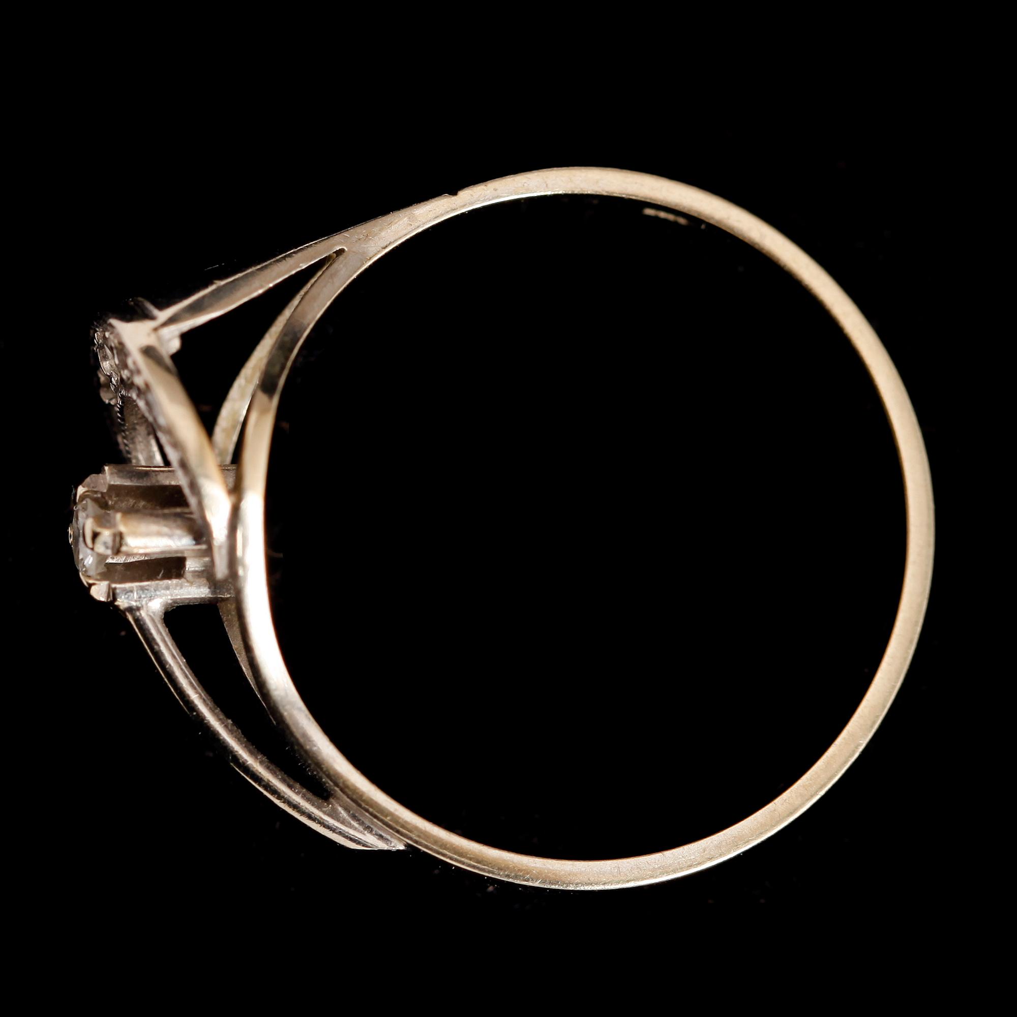 RING, 18 k vitguld, briljantslipade diamanter.