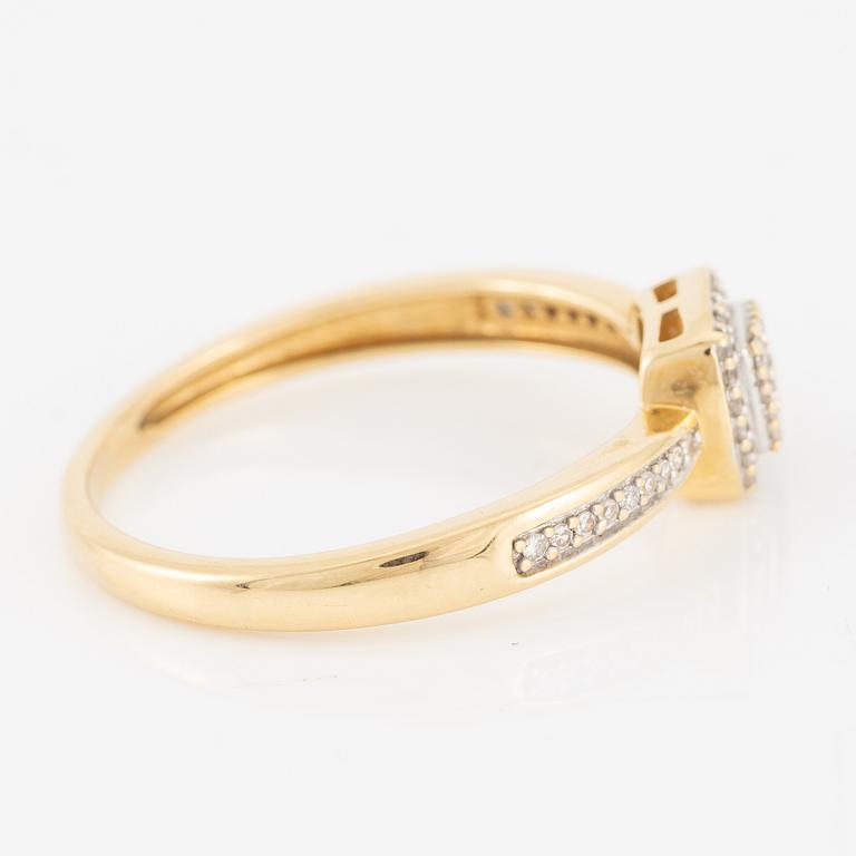 Ring, 18K gold with small brilliant-cut diamonds.