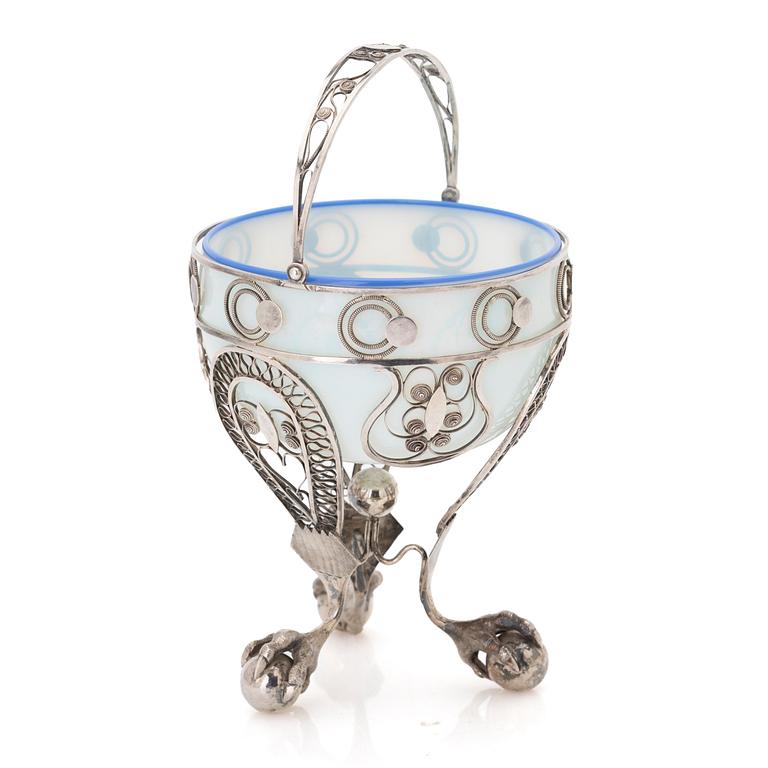 Sweet dish, silver, 19th century.