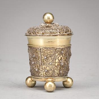 FILIGRANBÄGARE med LOCK, av Johan Friedrich Straub, Karlstad (verksam -1674-1713). Barock.