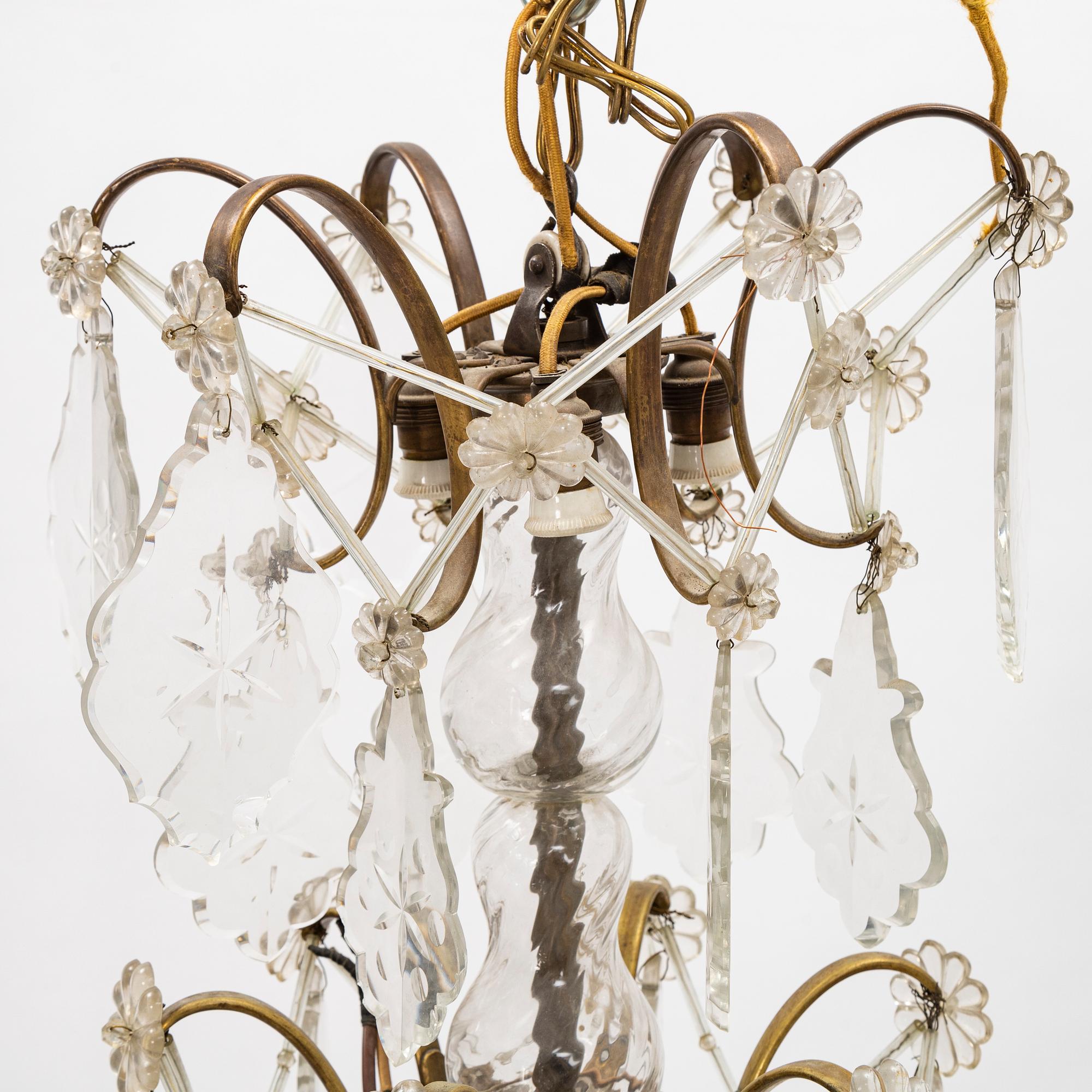 A rococo style chandelier from around the year 1900.
