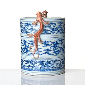 A Chinese blue and white brush pot, Qing dynasty with Yongzhengs mark.