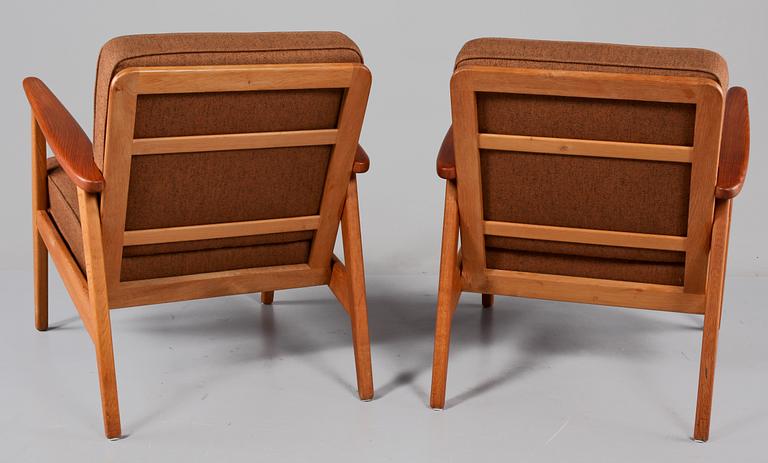 FÅTÖLJER, ett par, 1900-talets andra hälft.