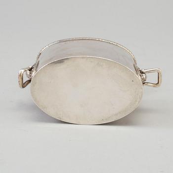 SOCKERSKRIN, silver, William Aitken, Birmingham, England, 1910.