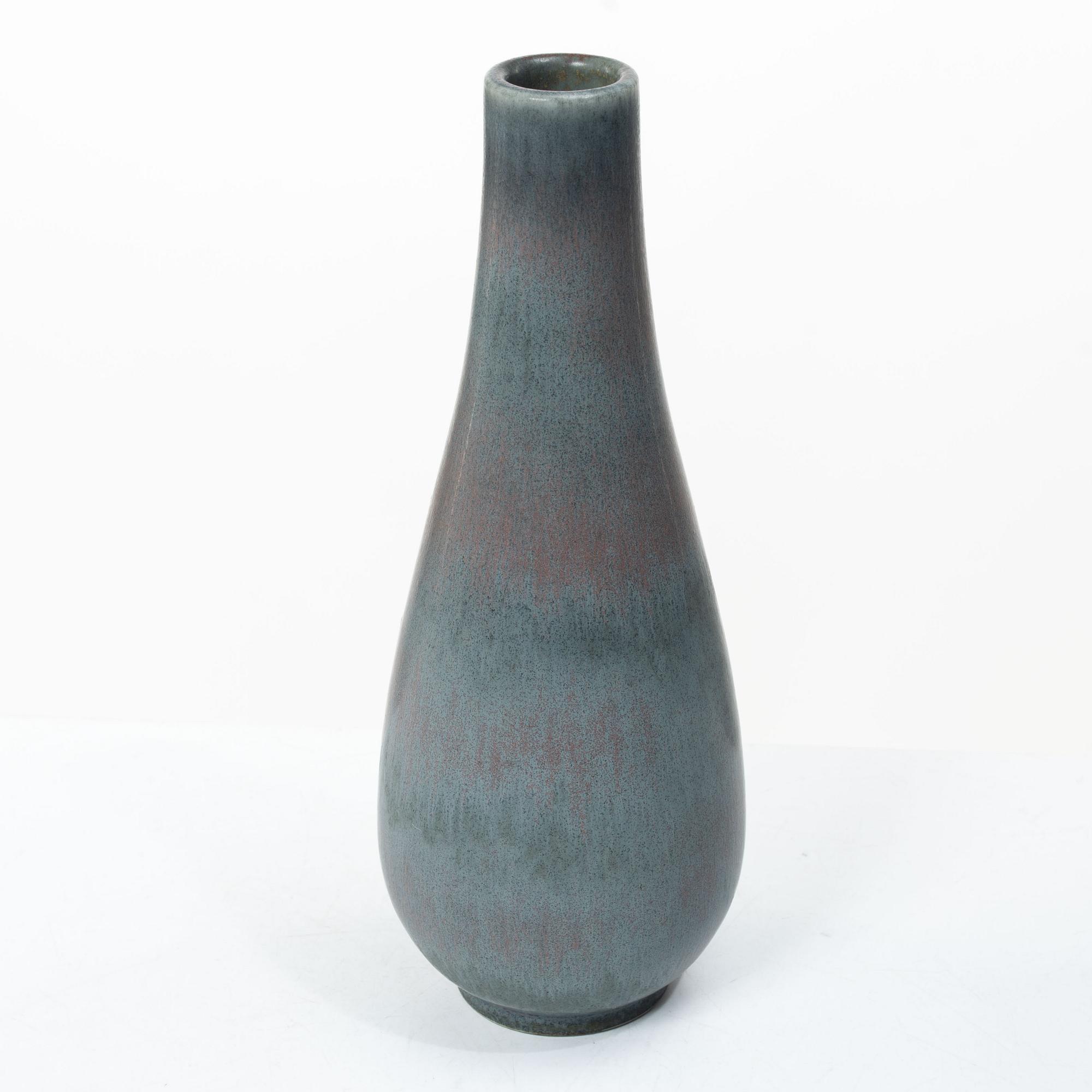 Gunnar Nylund, A stoneware vase, Rörstrand.