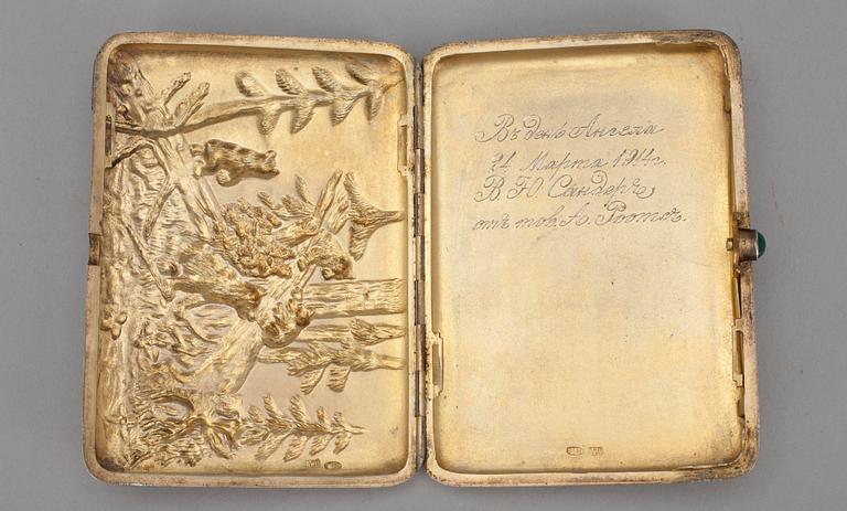 CIGARETTETUI, silver, Aleksander Piskarev, Moskva, Ryssland 1908-1913. Vikt 185 g.
