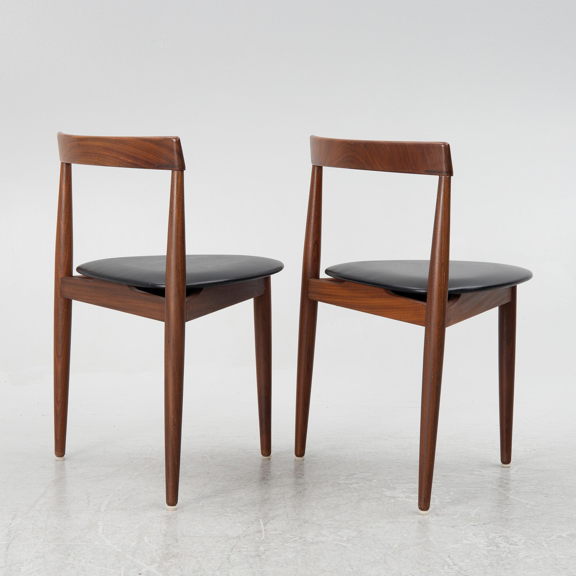 Hans Olsen, a dining table and four chairs, Frem Røjle, Denmark, 1950's.