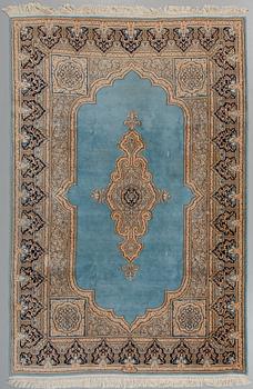 MATTA, Kirman, signerad, old, ca 290 x 196 cm.