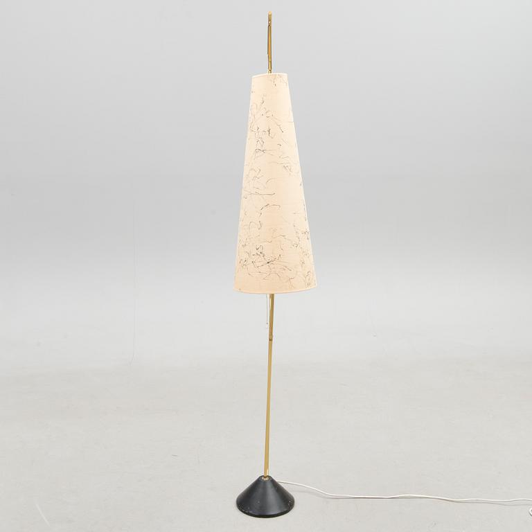 A mid-20th Century floor lamp.