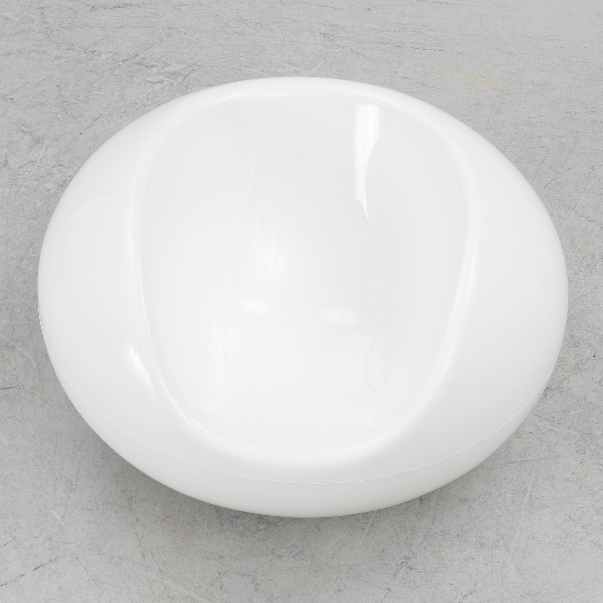 Eero Aarnio, armchair "Pastilli", 2022.