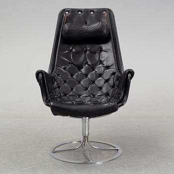 A 'Jetson' swivel lounge chair by Bruno Mathsson for Dux, designed 1969.