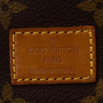 LOUIS VUITTON MONOGRAM CANVAS SAUMUR 35 BAG.