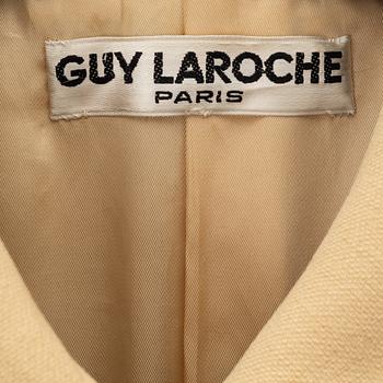 Guy Laroche, a beige wool coat, 1960's, size circa S.