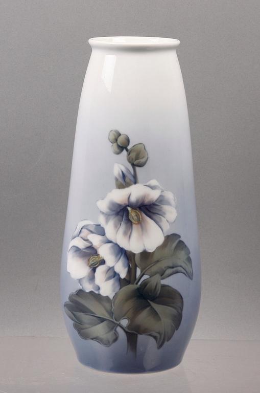 VAS, porslin, Kungl Dansk, 1900-tal.