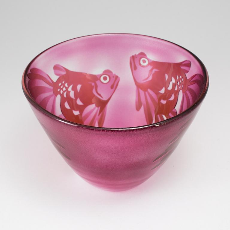 PAUL HOFF, a glass bowl from Kosta, signed.