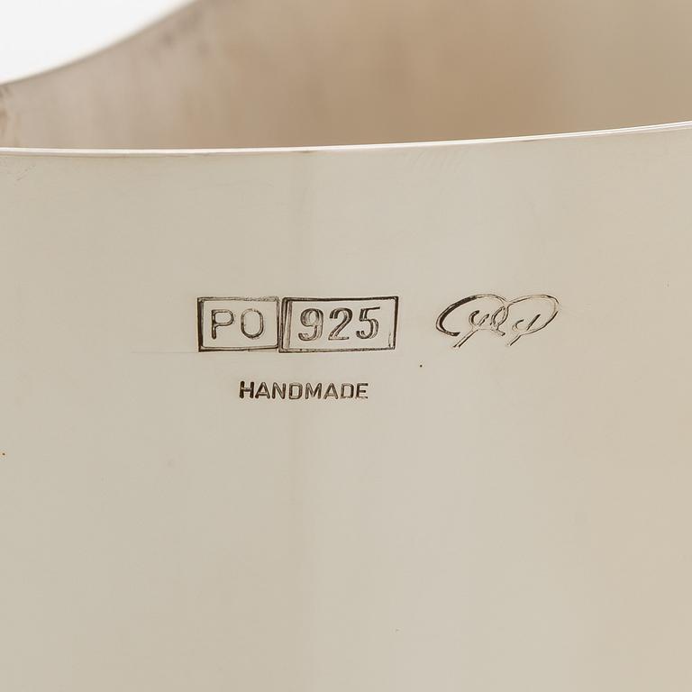 Pekka Piekäinen, vas, sterlingsilver, "Finlandia", Platinoro, Åbo.